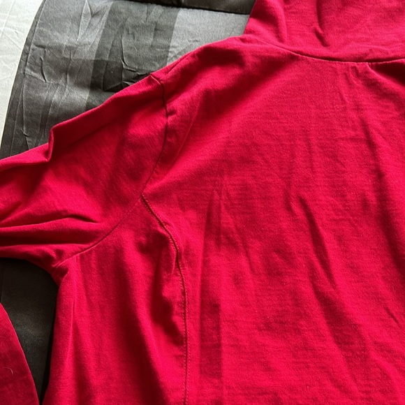 Red turtleneck. Size XS - Picture 2 of 3